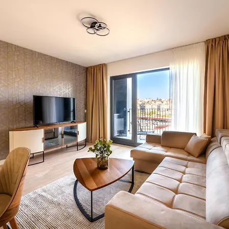 Ultra - Waterfront Apartmán